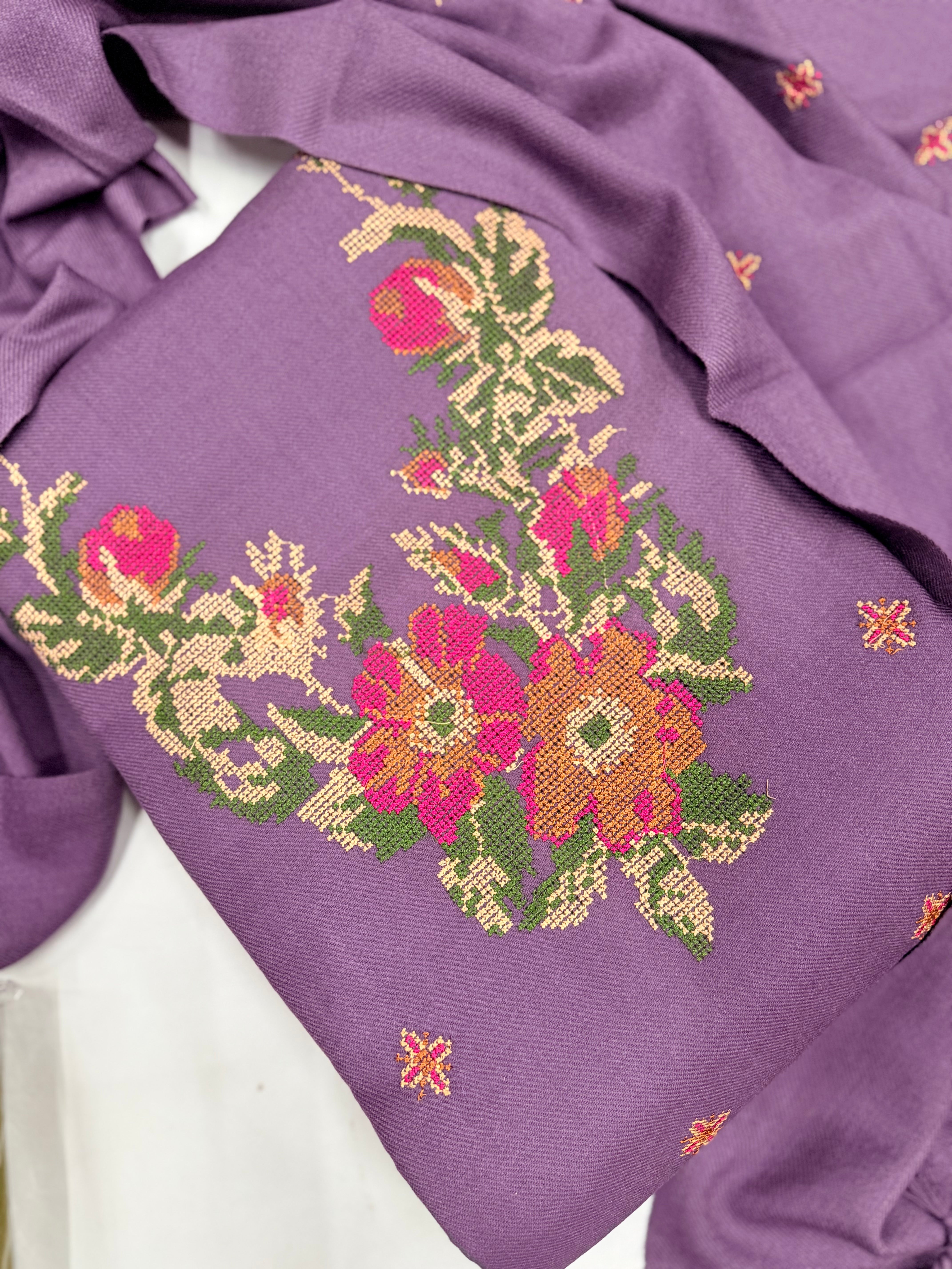 MARUKO 紫 花柄刺繍 ボディスーツ Pure winter 🥶 Kashmiri Cross Sitich WORK suit – Aur Dikhao.