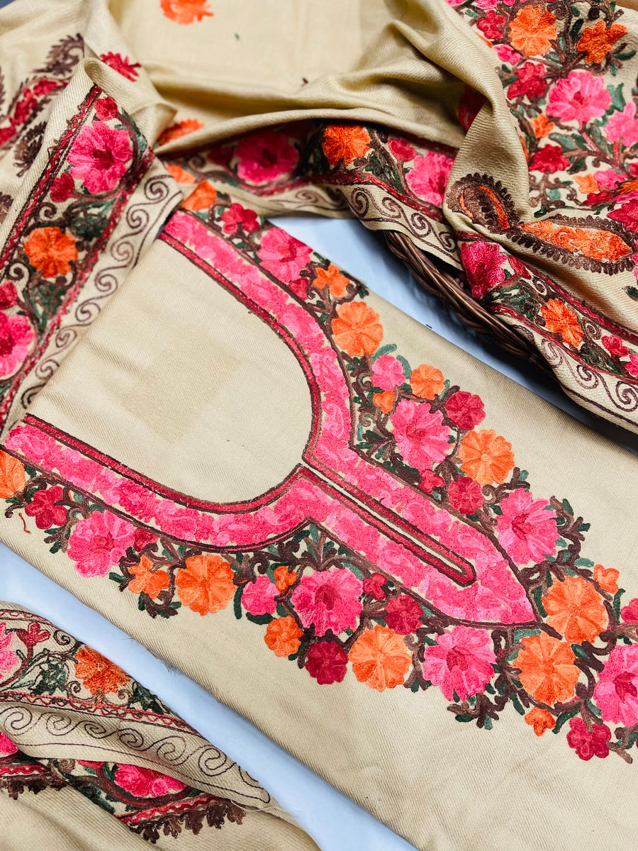 Kashmiri 🥶 winter pure suit (💯%handmade )