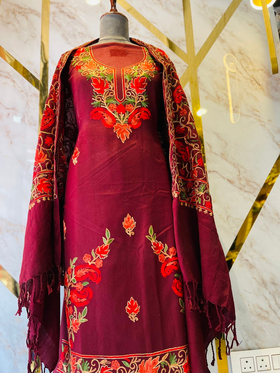 Kashmiri 🥶 winter pure suit (💯%handmade )