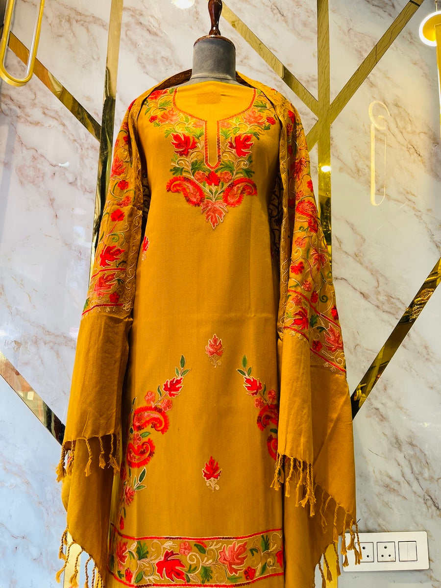 Kashmiri 🥶 winter pure suit (💯%handmade )
