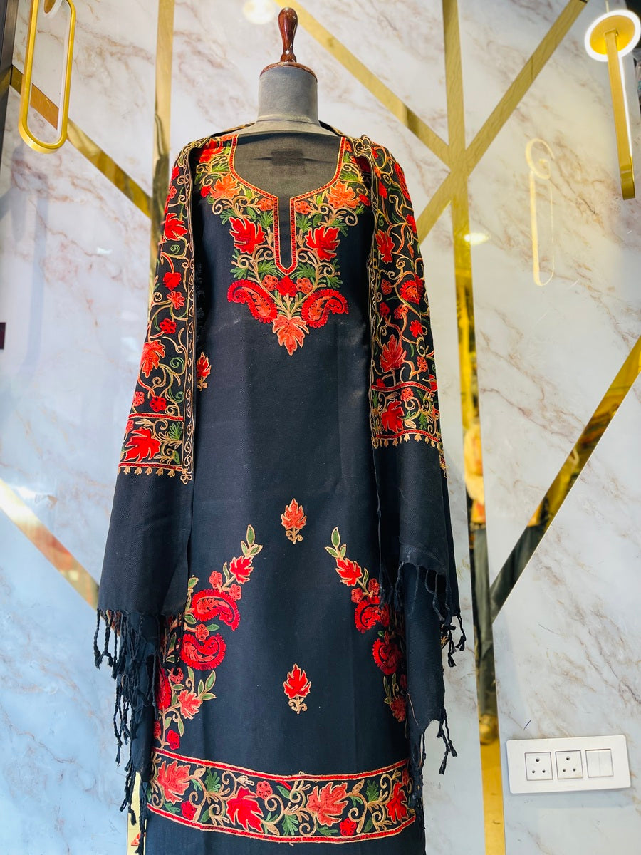 Kashmiri 🥶 winter pure suit (💯%handmade )