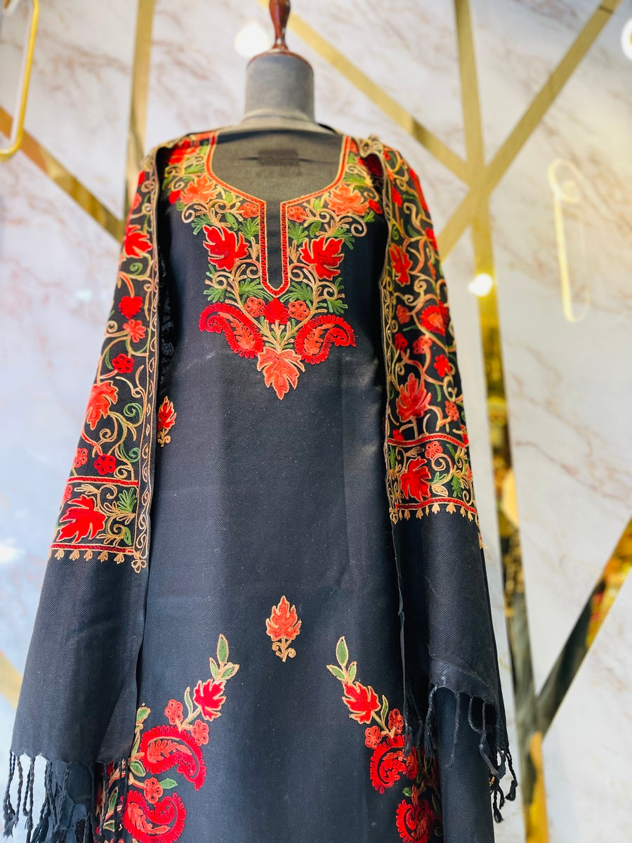 Kashmiri 🥶 winter pure suit (💯%handmade )