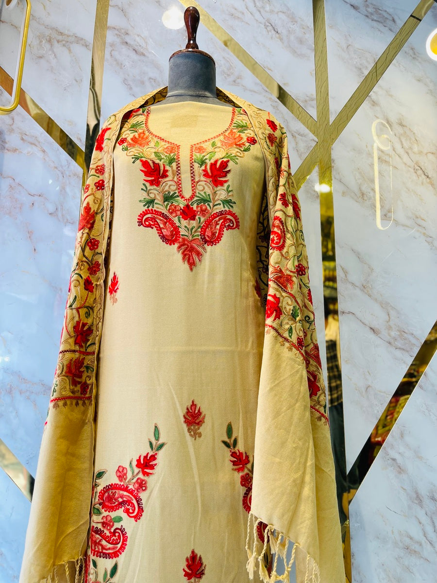 Kashmiri 🥶 winter pure suit (💯%handmade )