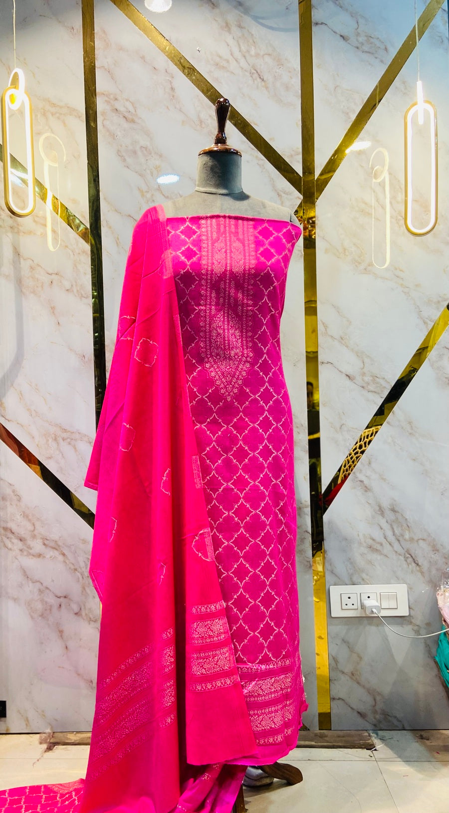 Premium Winter 🥶Kani Suit(💯%Handmade powerloom)