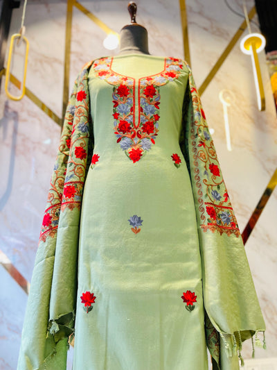 Kashmiri 🥶 winter pure suit (💯%handmade)