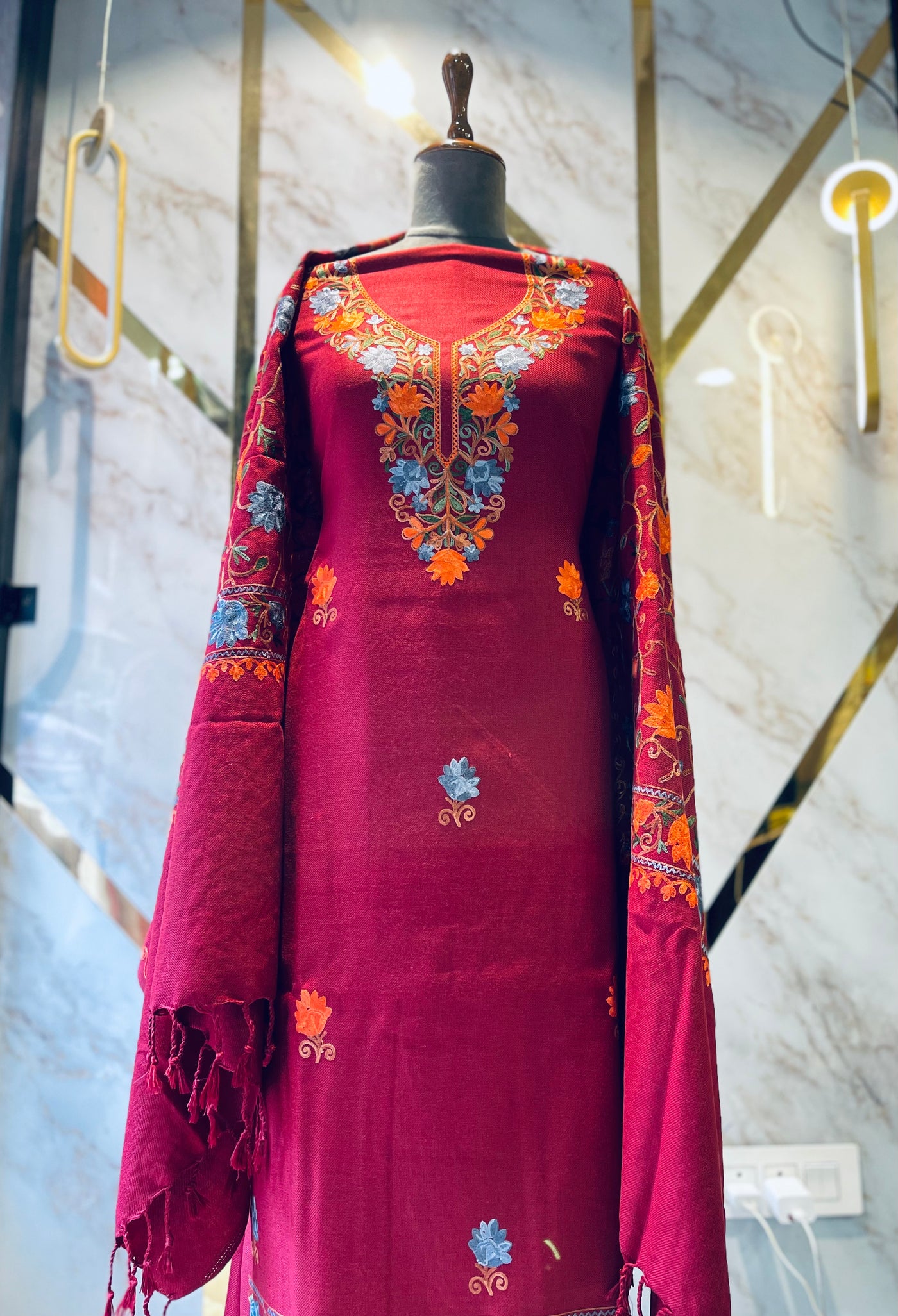 Kashmiri 🥶 winter pure suit (💯%handmade)