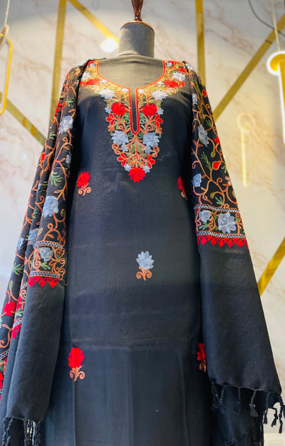 Kashmiri 🥶 winter pure suit (💯%handmade)