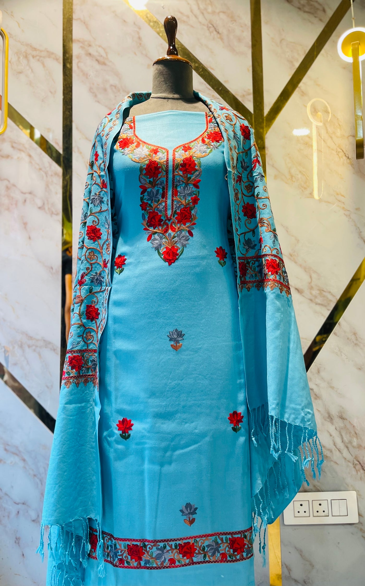 Kashmiri 🥶 winter pure suit (💯%handmade)