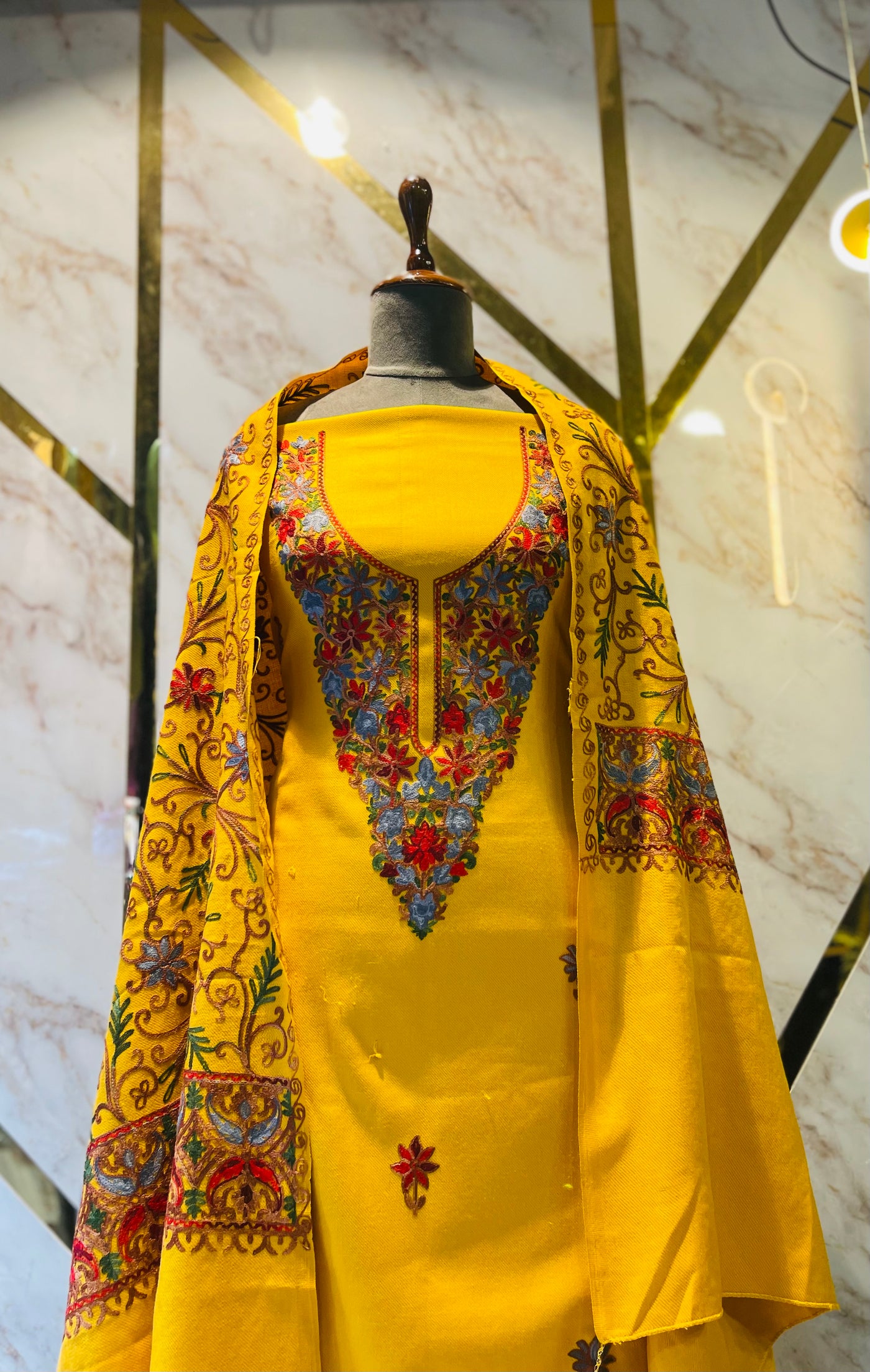 Kashmiri 🥶 winter pure suit (💯%handmade )