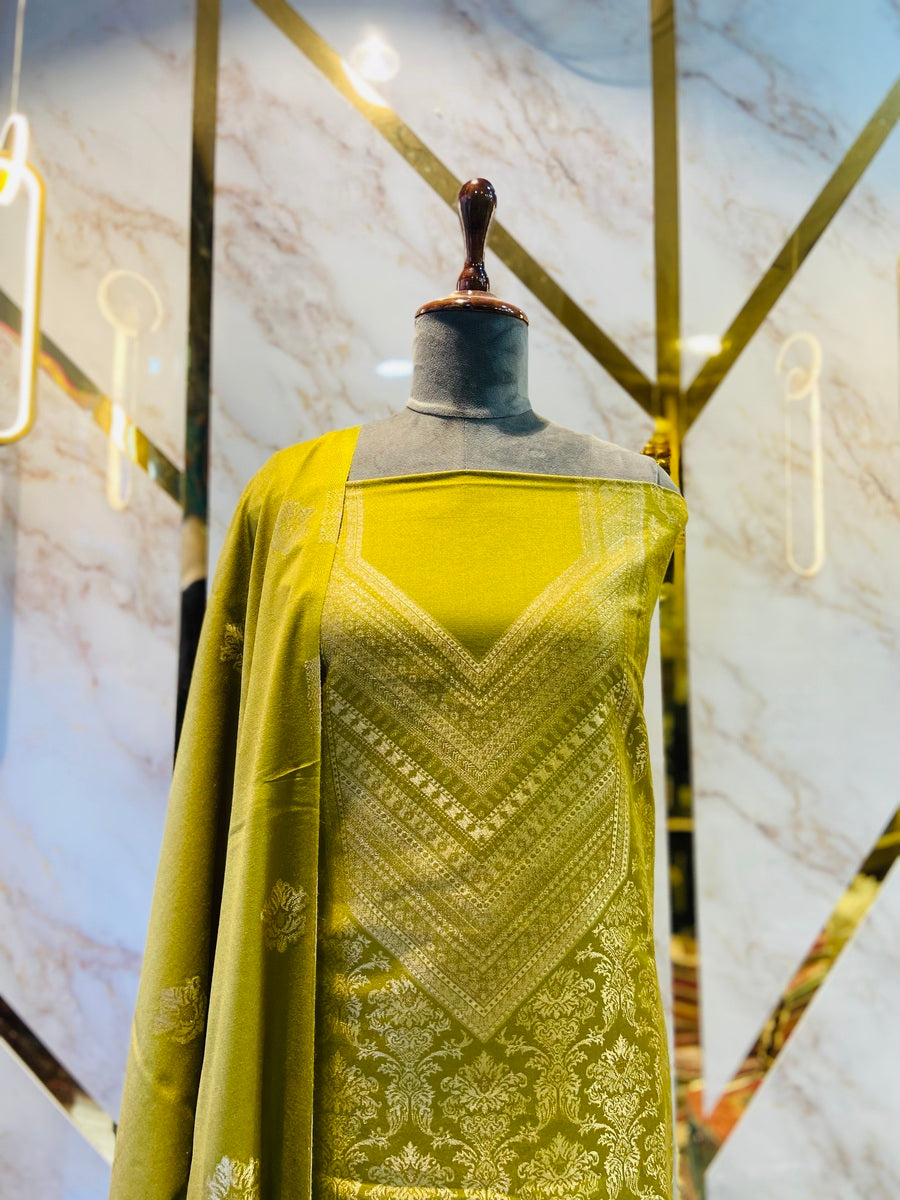 Premium Winter 🥶Kani Suit(💯%Handmade powerloom) – Aur Dikhao