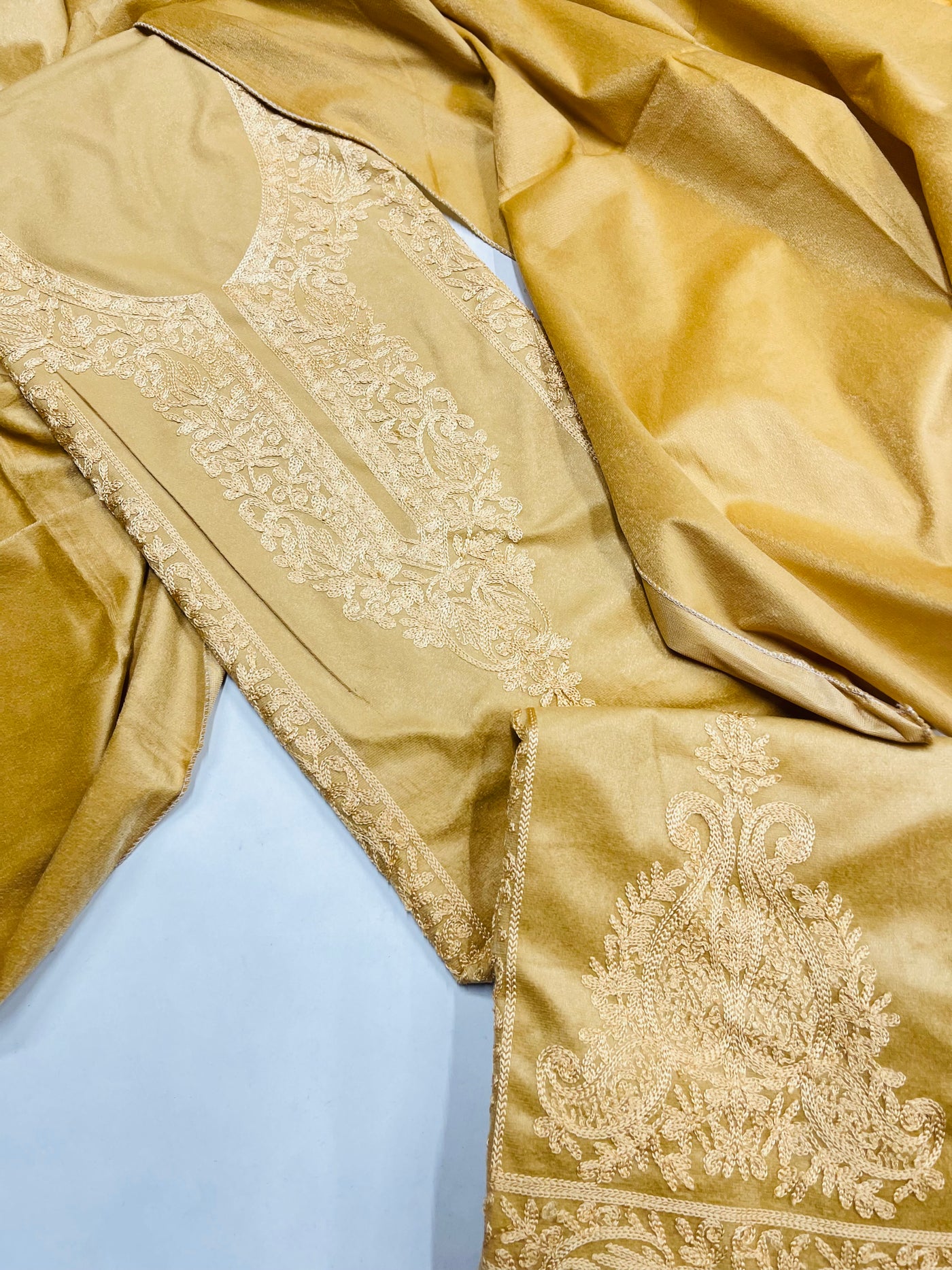 Premium  Kashmiri velvet  🥶 Winter Suit