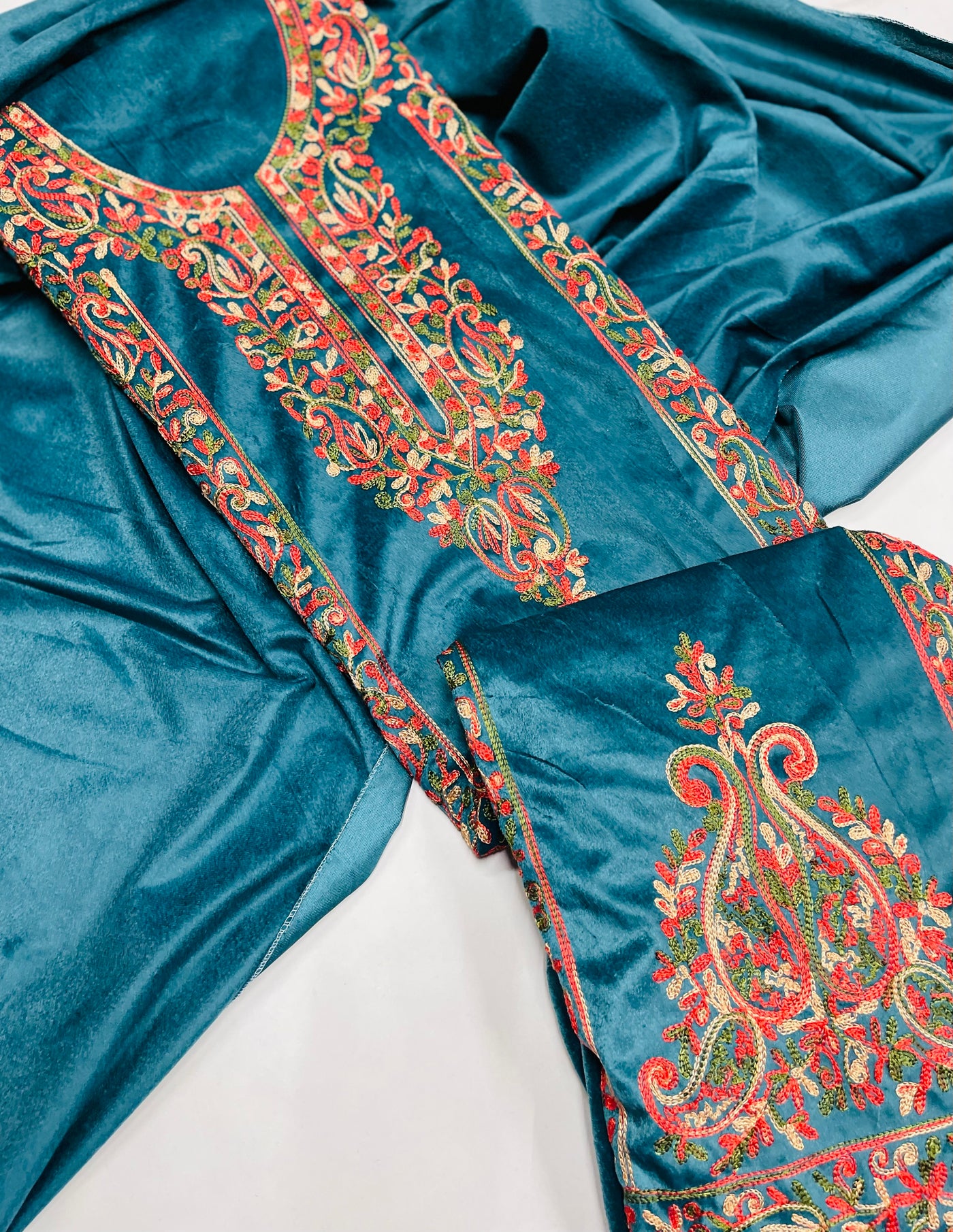 Premium  Kashmiri velvet  🥶 Winter Suit