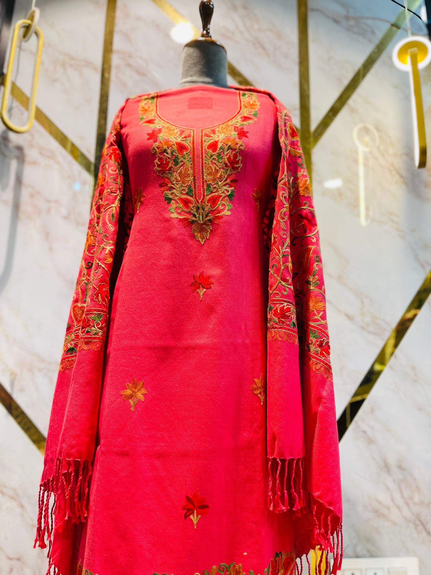 Kashmiri 🥶 winter pure suit (💯%handmade)