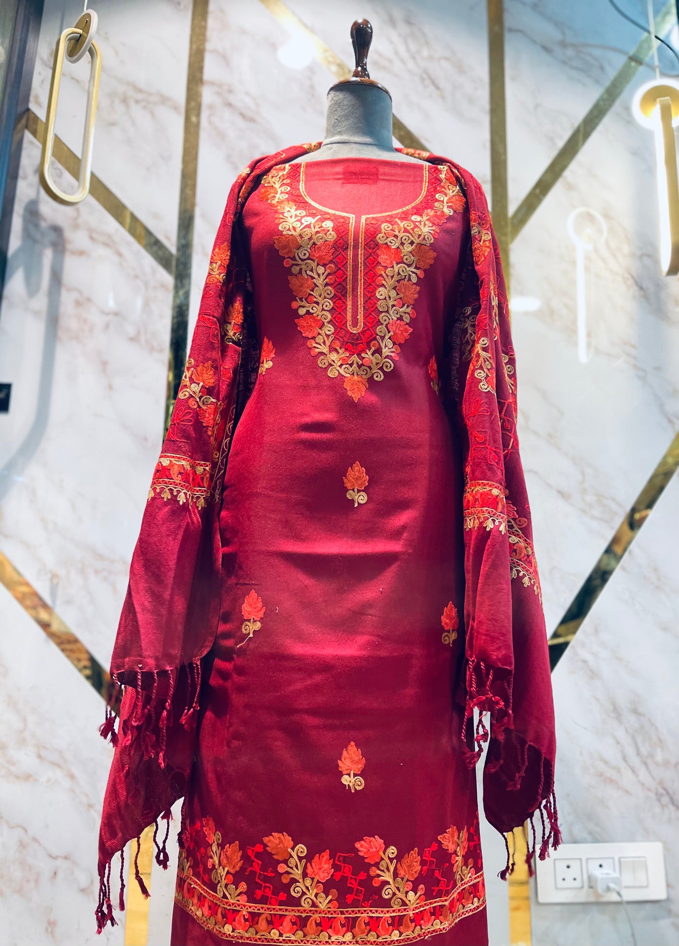 Kashmiri 🥶 winter pure suit (💯%handmade)