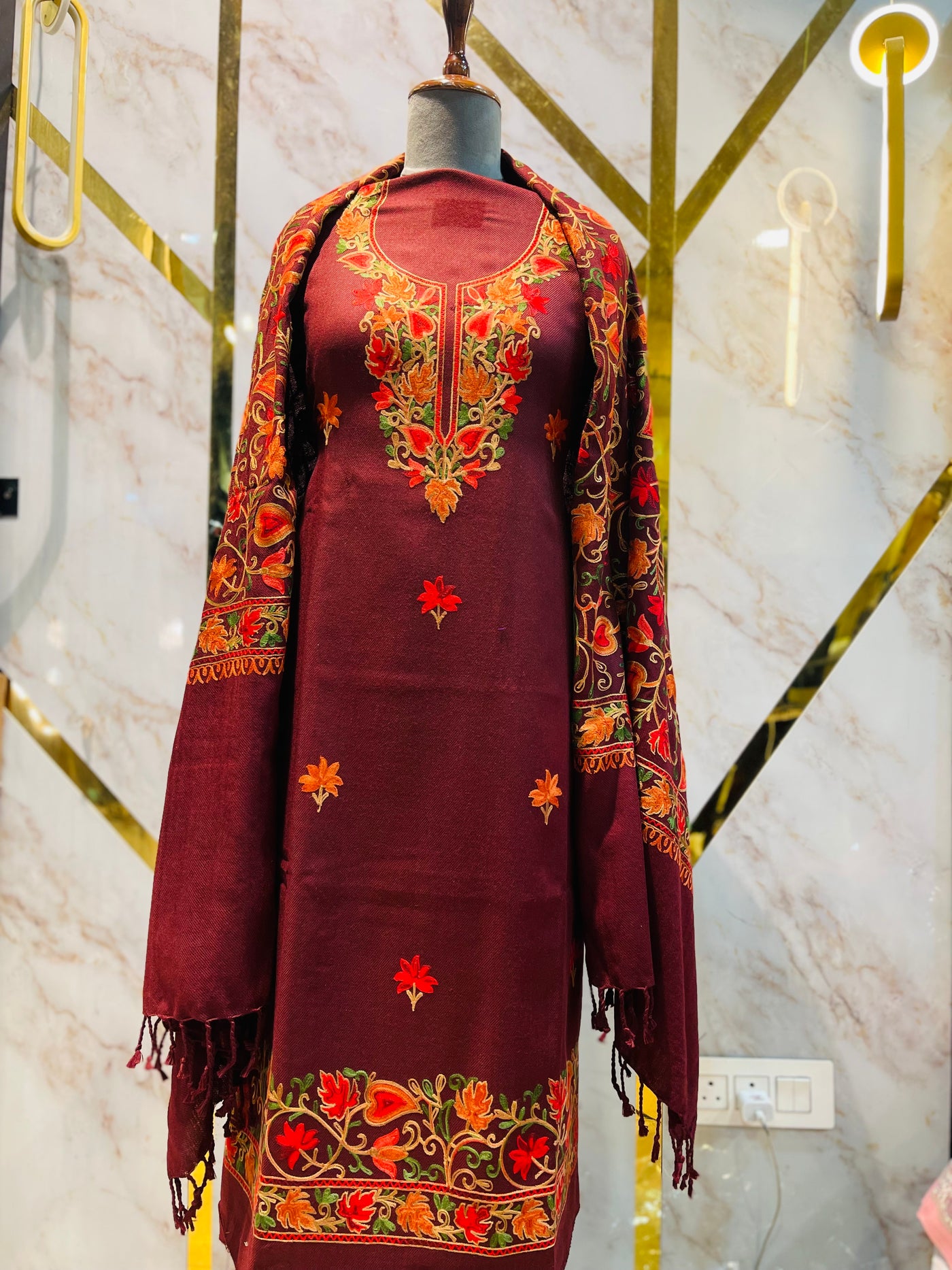 Kashmiri 🥶 winter pure suit (💯%handmade)