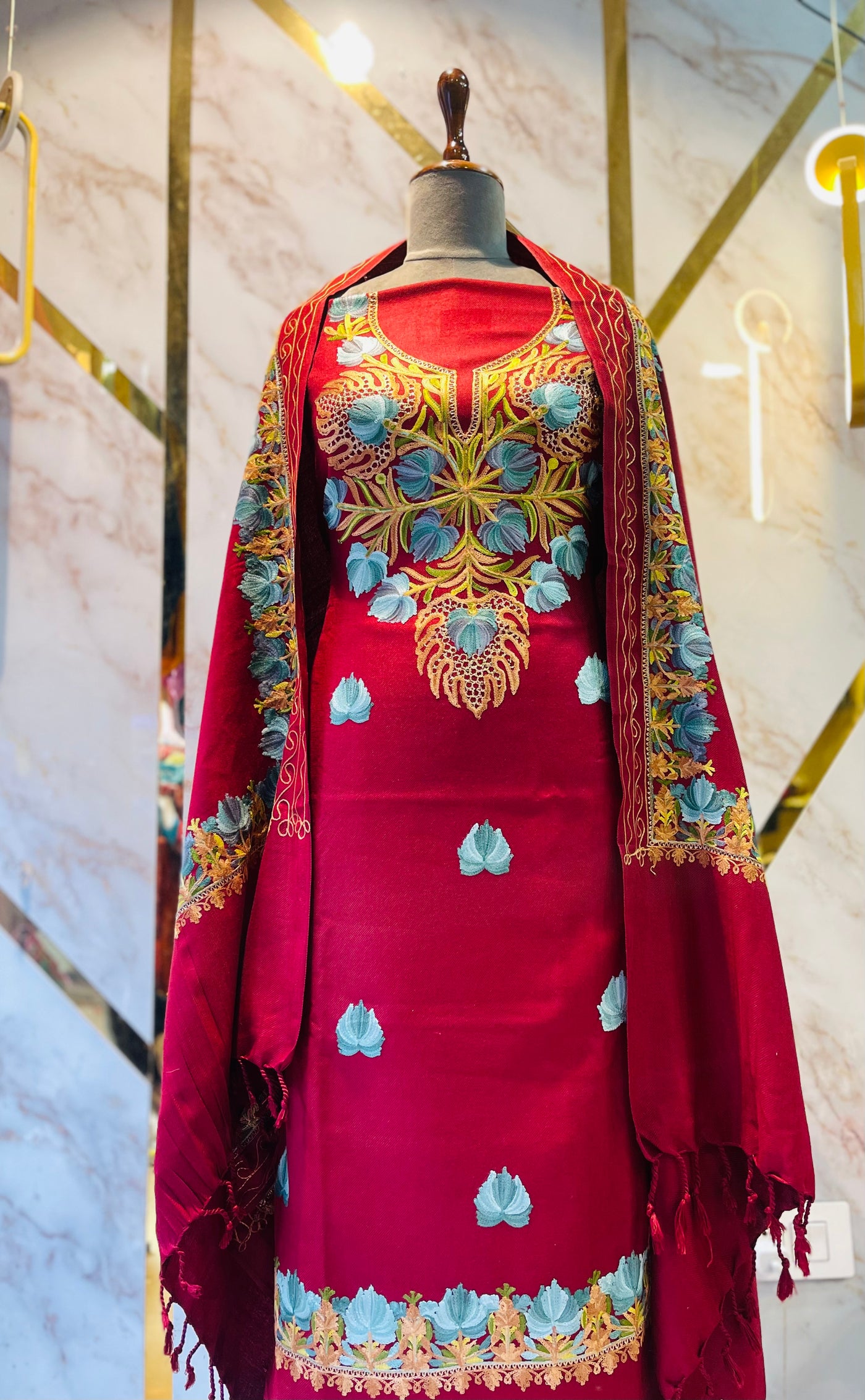 Kashmiri 🥶 winter pure suit (💯%handmade)