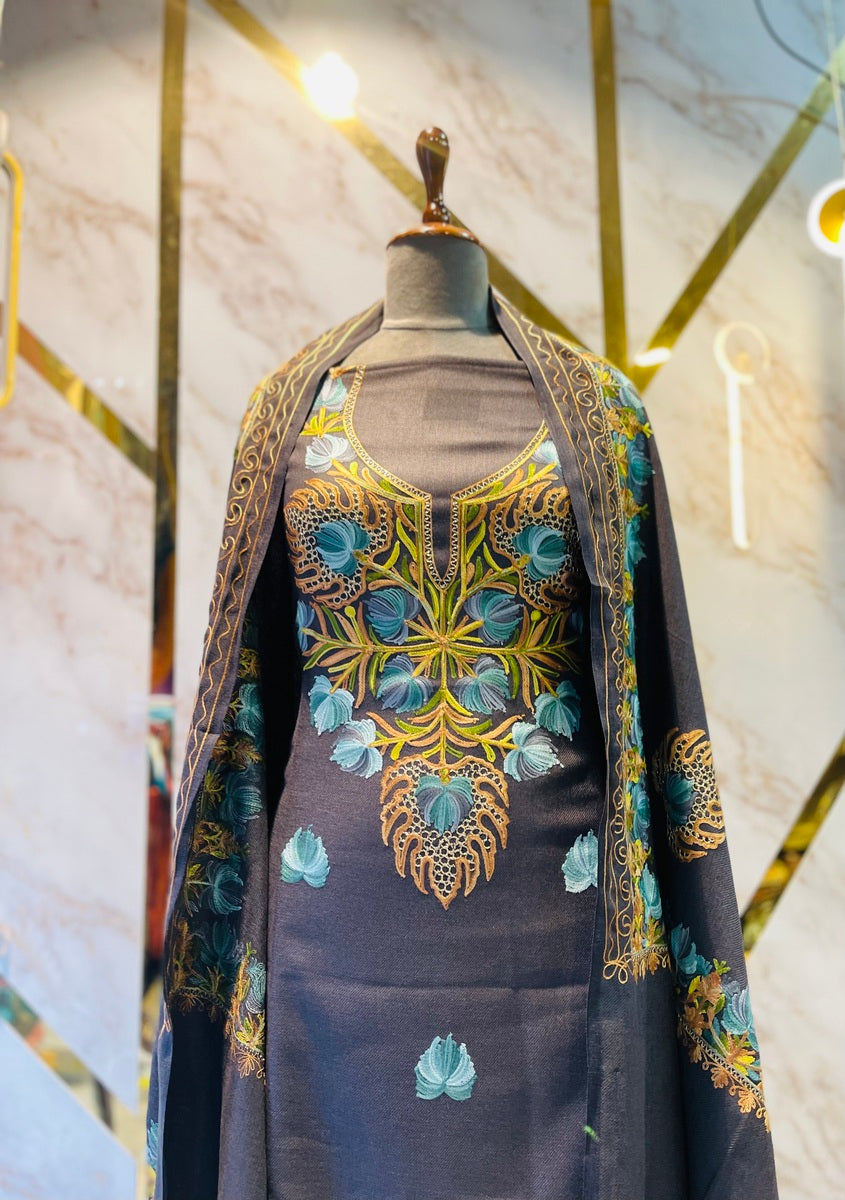 Kashmiri 🥶 winter pure suit (💯%handmade)