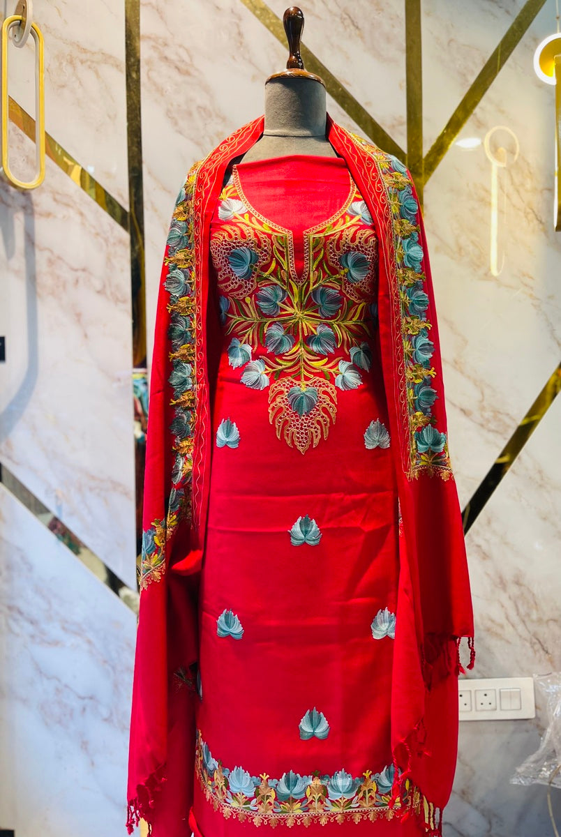 Kashmiri 🥶 winter pure suit (💯%handmade)