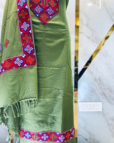 Pure winter 🥶 kinnauri (hand made ) suit( 4 side work )