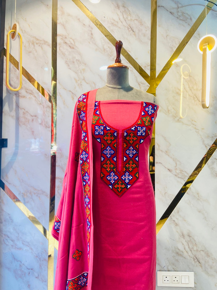 Pure winter 🥶 kinnauri (hand made ) suit( 4 side work )