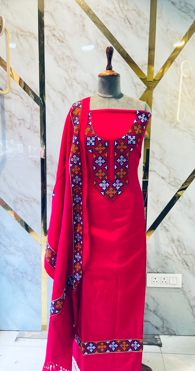 Pure winter 🥶 kinnauri (hand made ) suit( 4 side work)