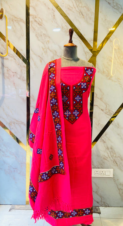 Pure winter 🥶 kinnauri (hand made ) suit( 4 side work)