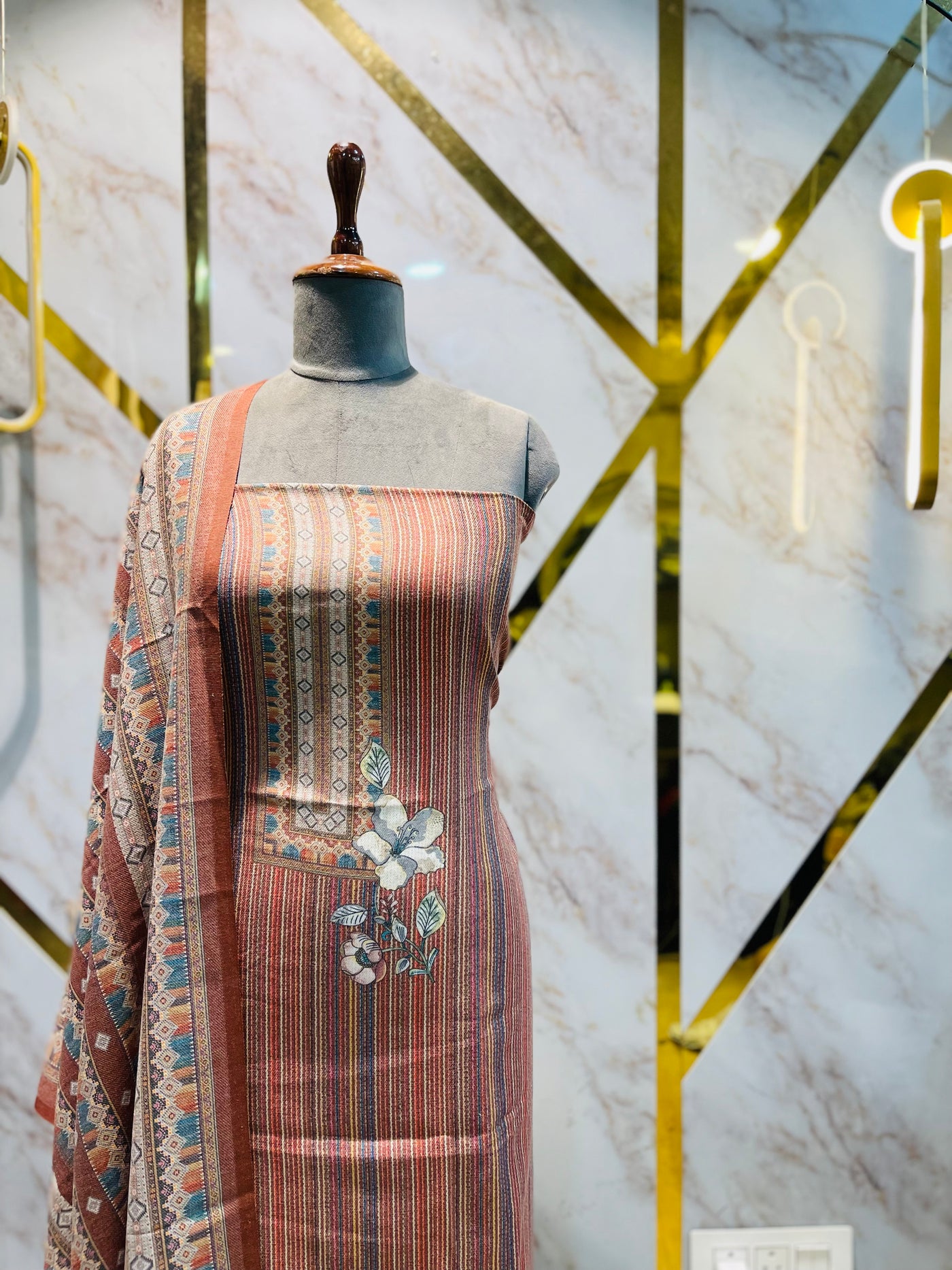 Premium Shimar Pashmina kani print Suit