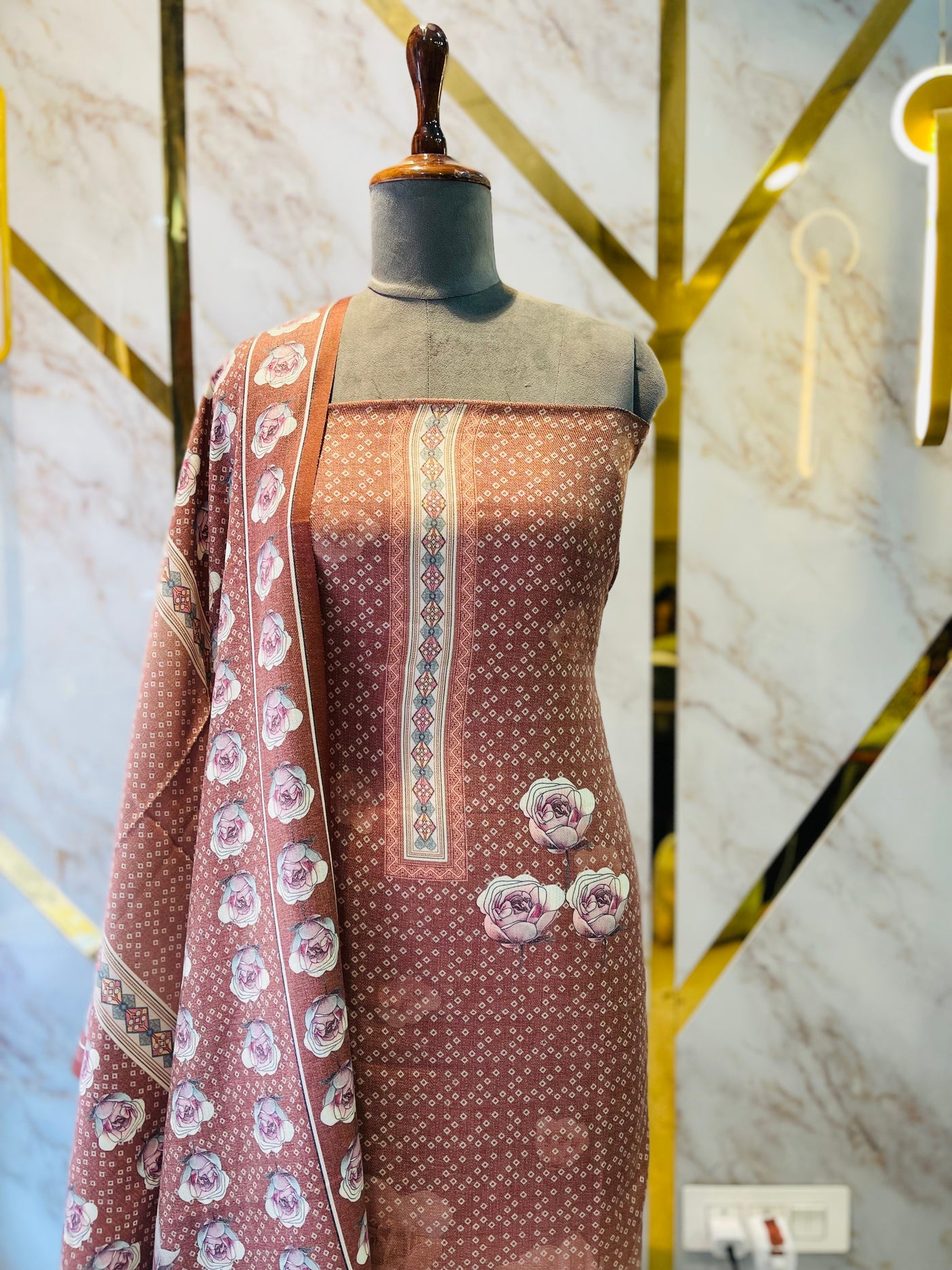 Premium Shimar Pashmina kani print Suit