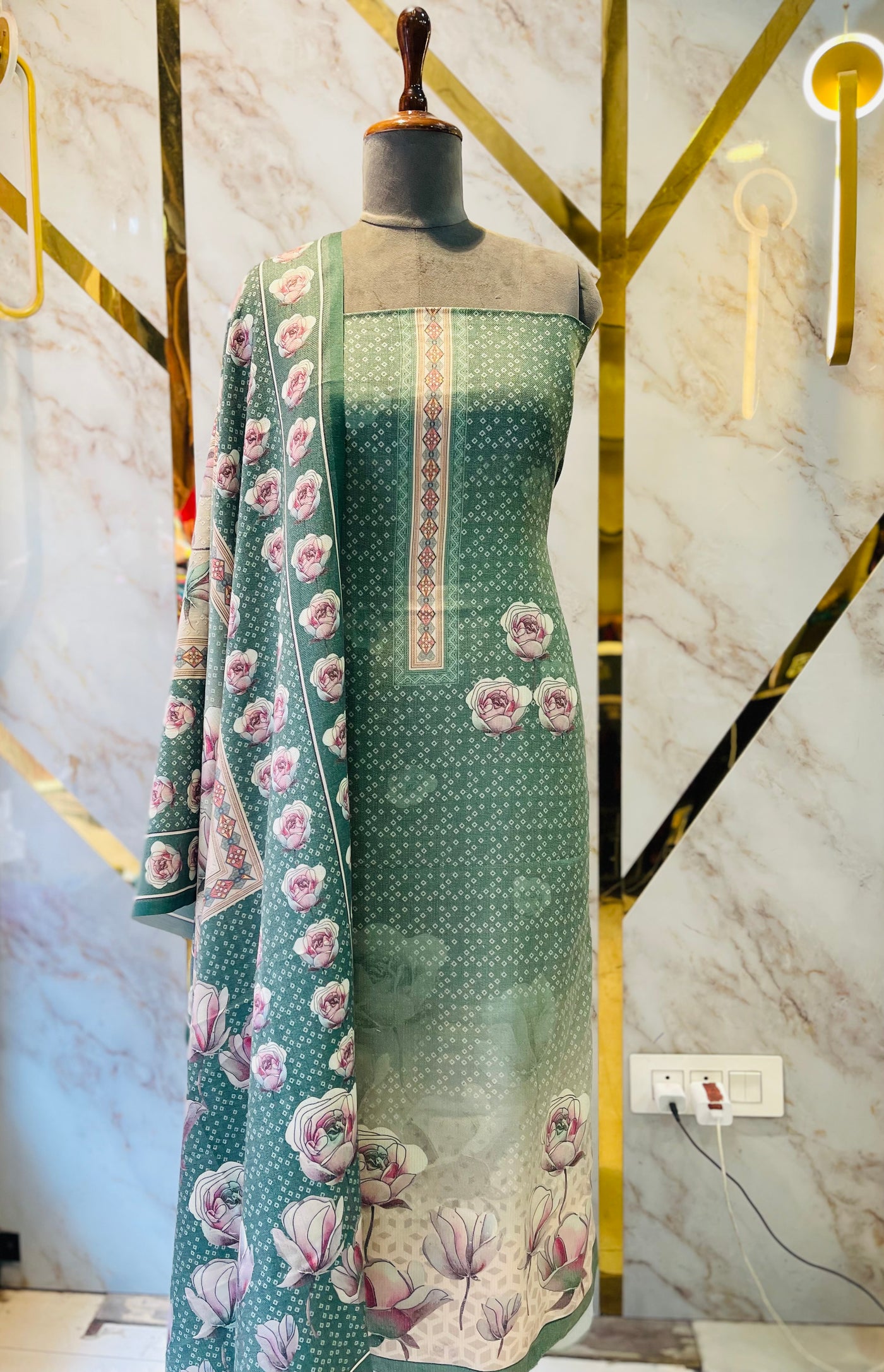 Premium Shimar Pashmina kani print Suit