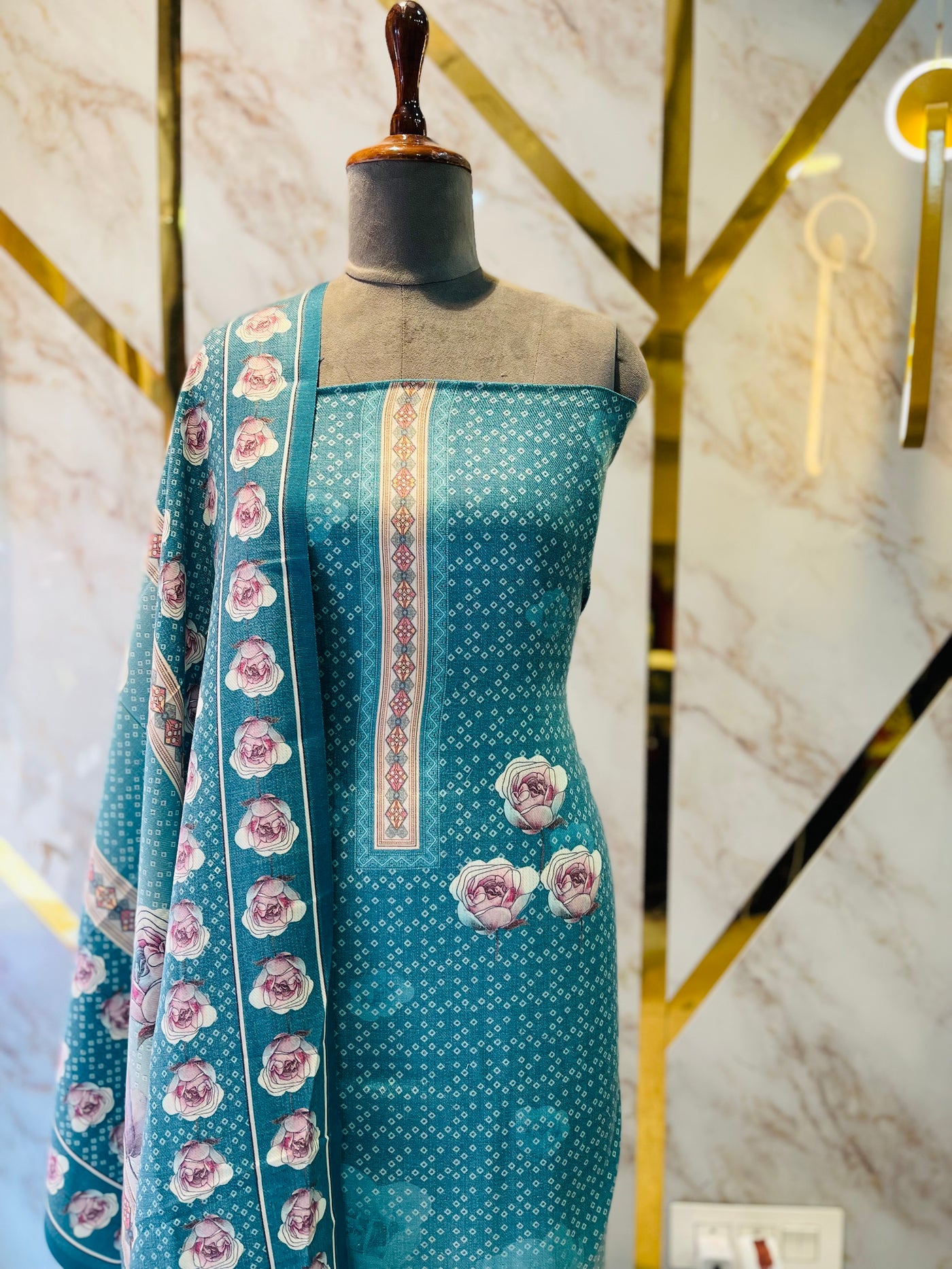 Premium Shimar Pashmina kani print Suit