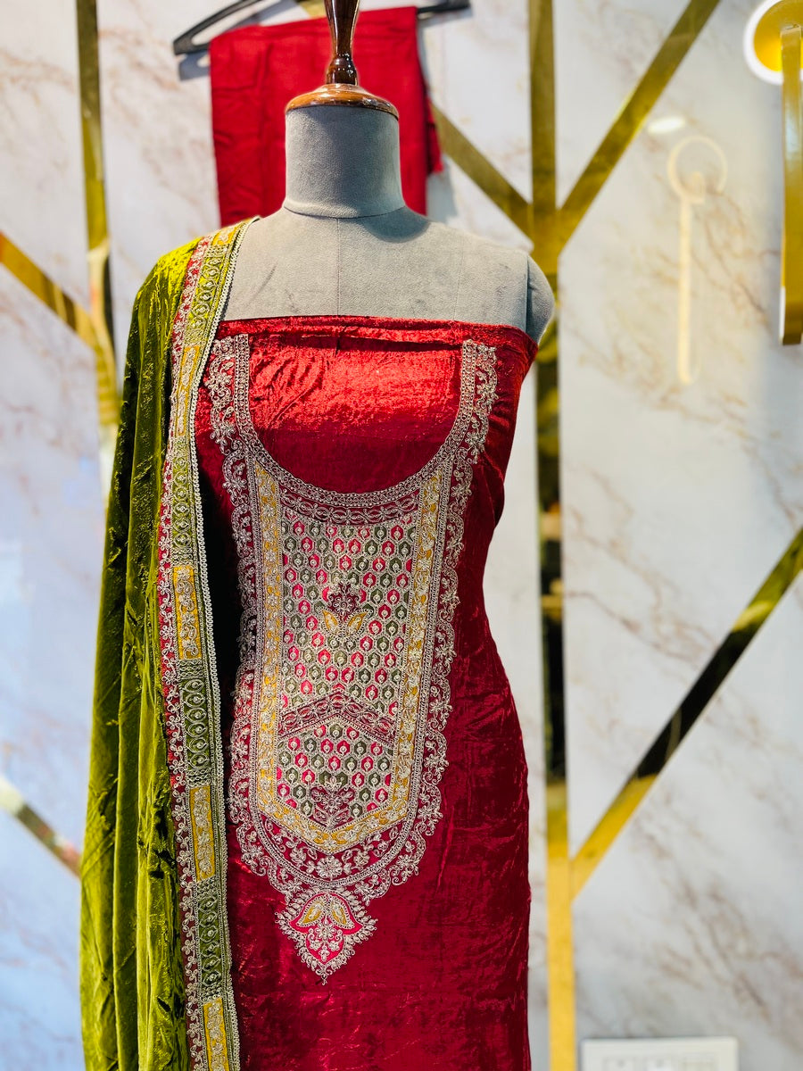 Premium makmal   velvet  🥶 suit