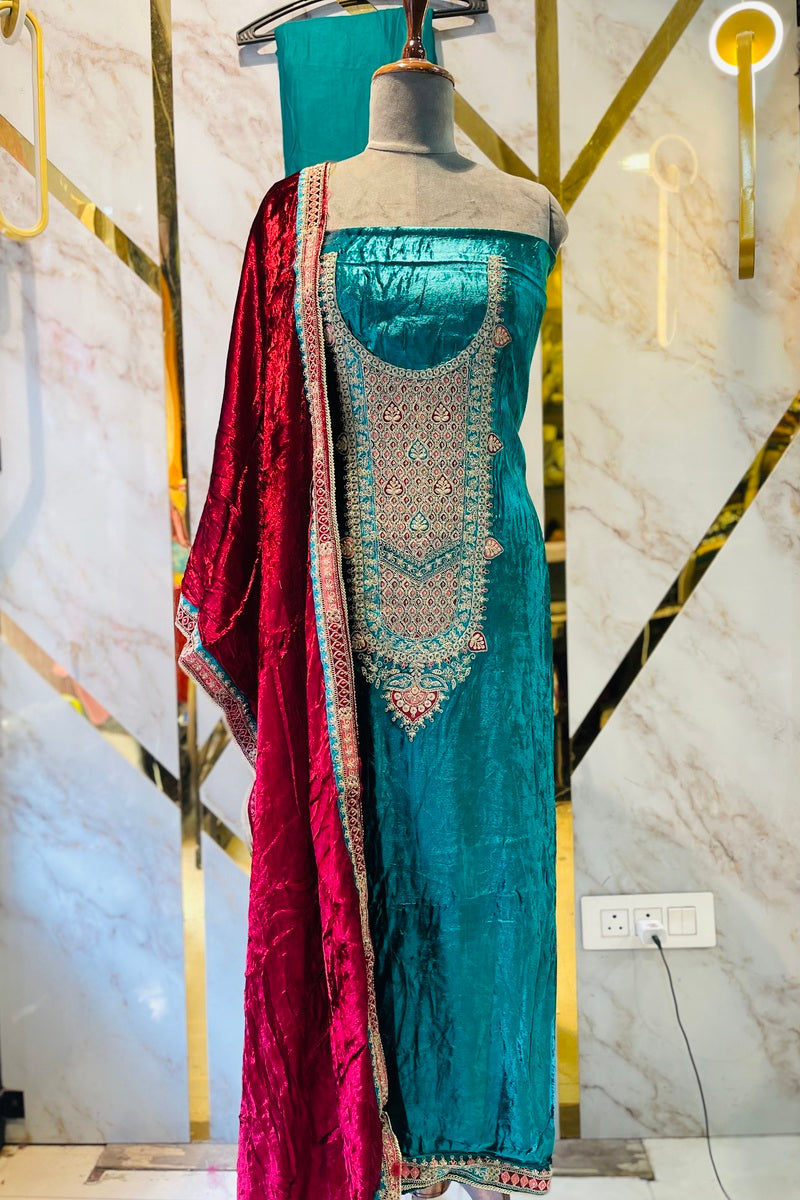 Premium makmal   velvet  🥶 suit