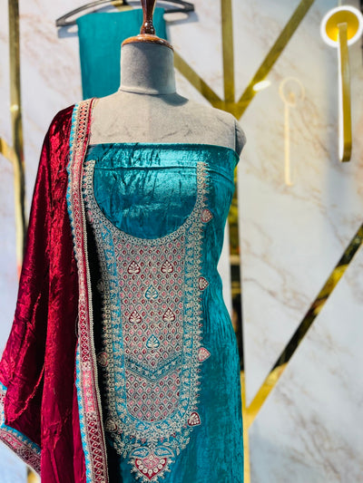 Premium makmal   velvet  🥶 suit