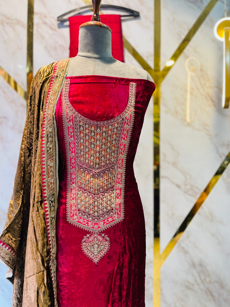 Premium makmal   velvet  🥶 suit