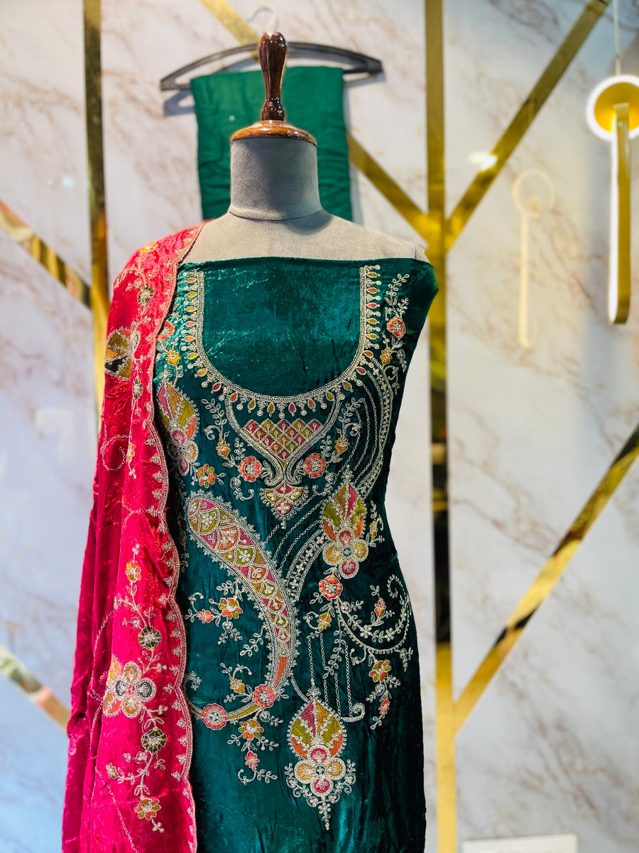 Premium makmal   velvet  🥶 suit