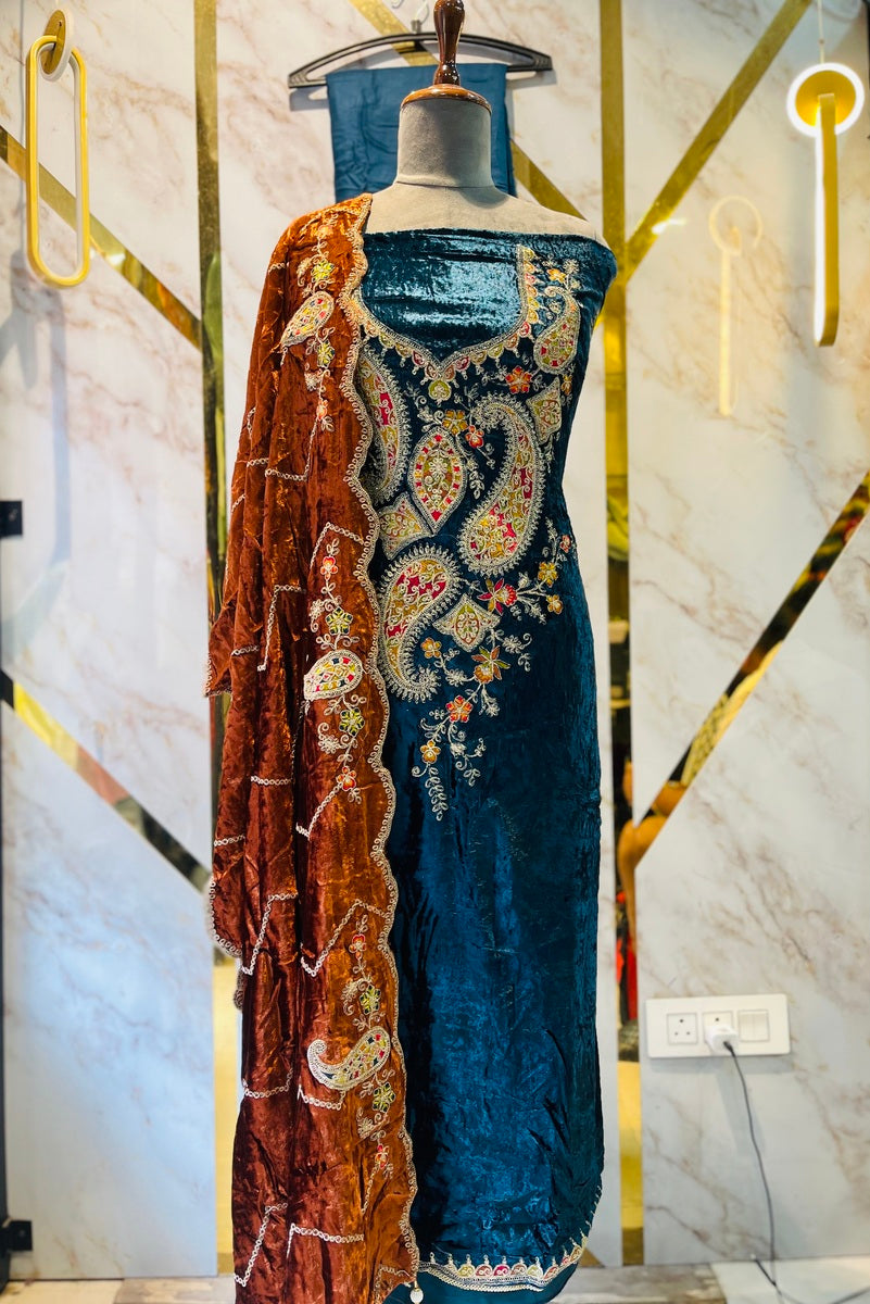 Premium makmal   velvet  🥶 suit