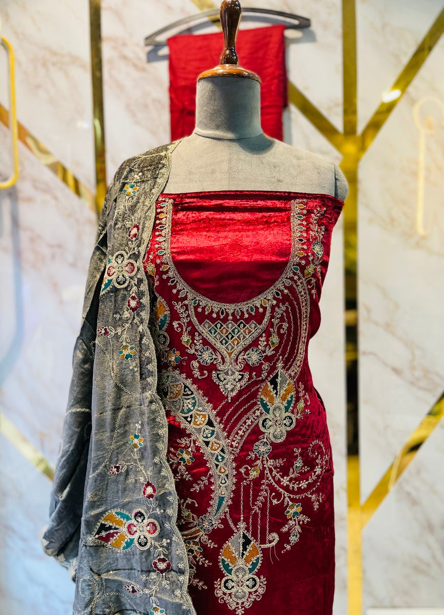 Premium makmal   velvet  🥶 suit