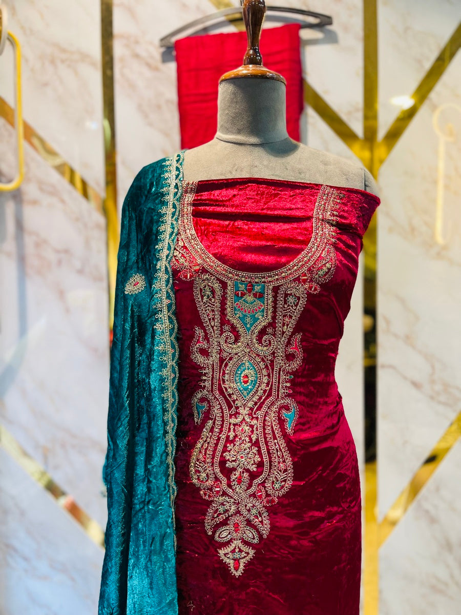 Premium makmal   velvet  🥶 suit