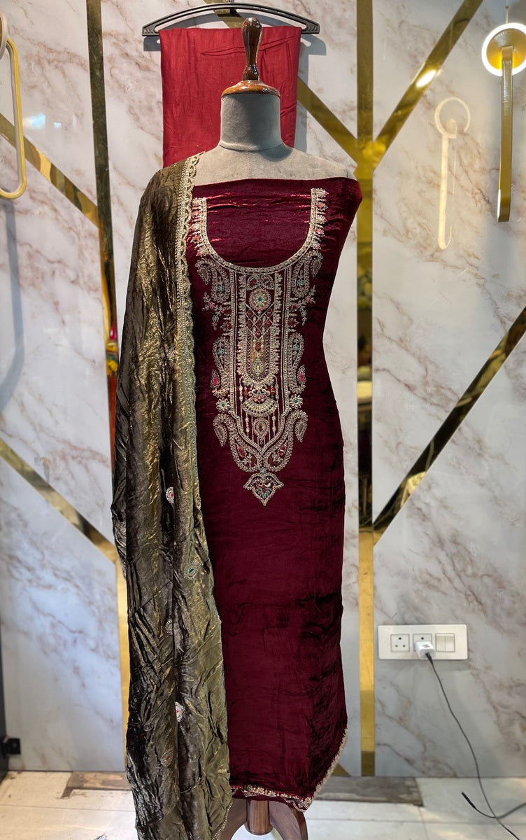 Premium makmal   velvet  🥶 suit