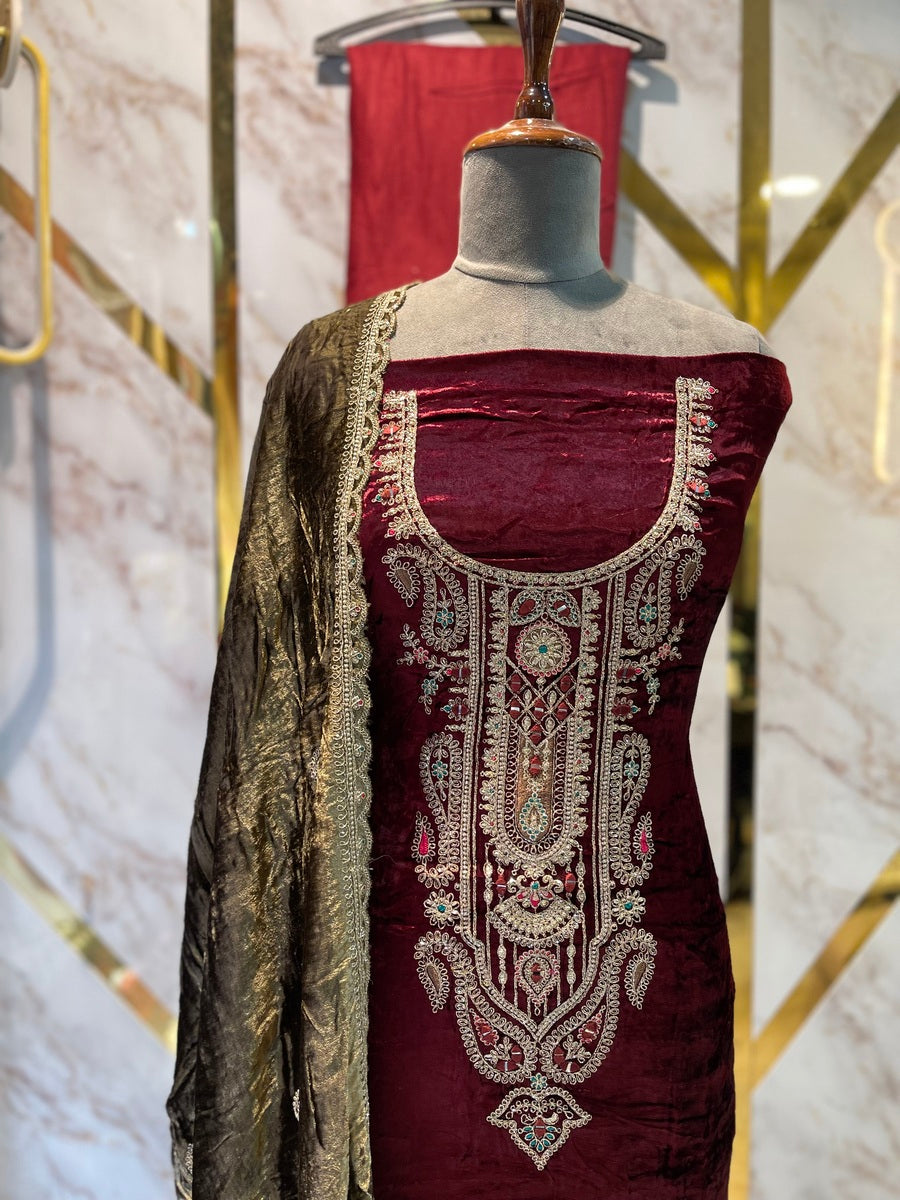 Premium makmal   velvet  🥶 suit