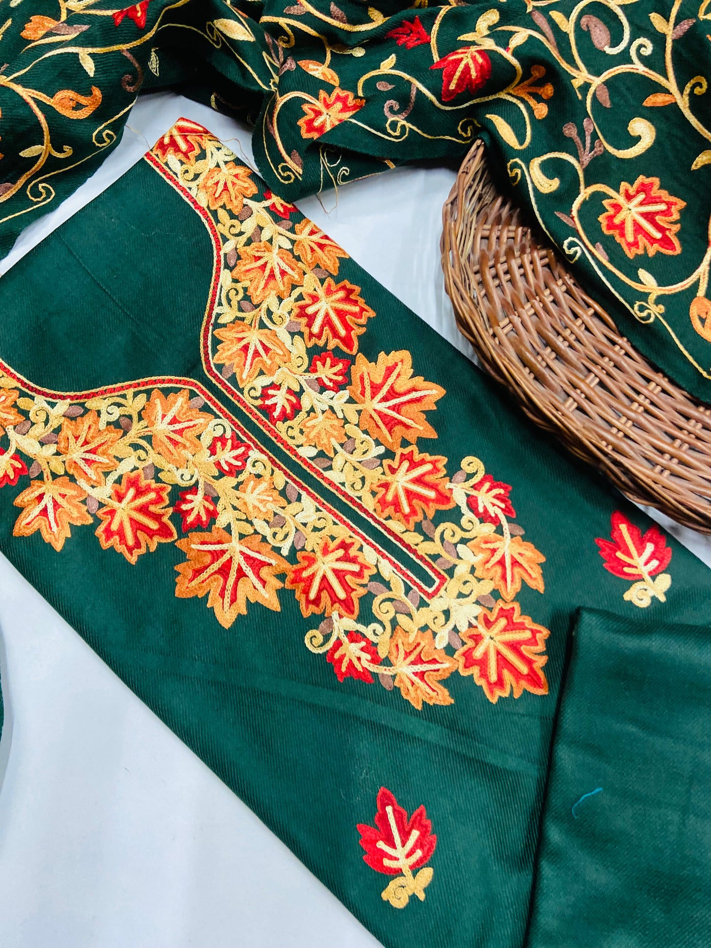 Kashmiri 🥶 winter pure suit (💯%handmade )