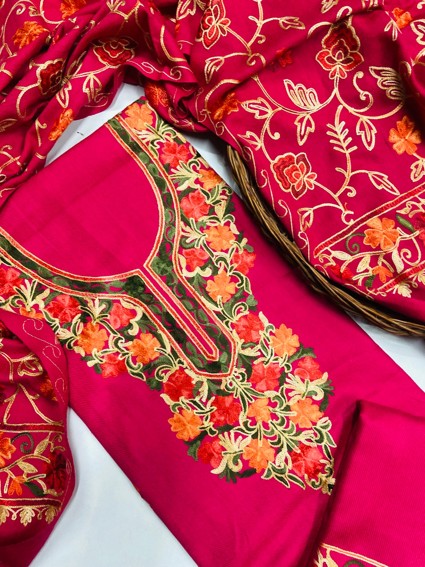 Kashmiri 🥶 winter pure suit (💯%handmade )