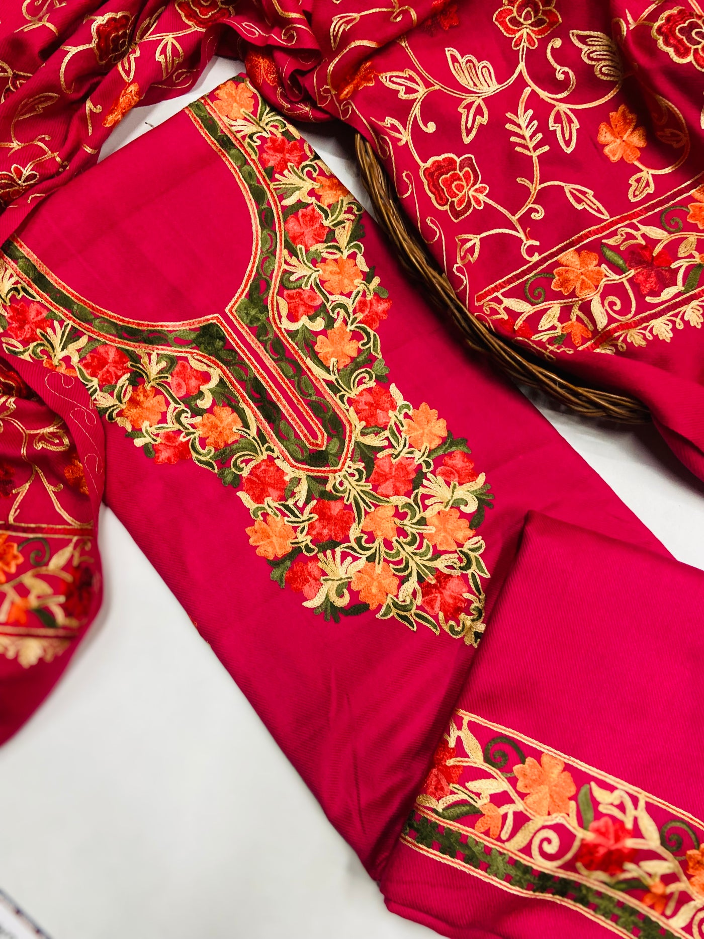 Kashmiri 🥶 winter pure suit (💯%handmade )