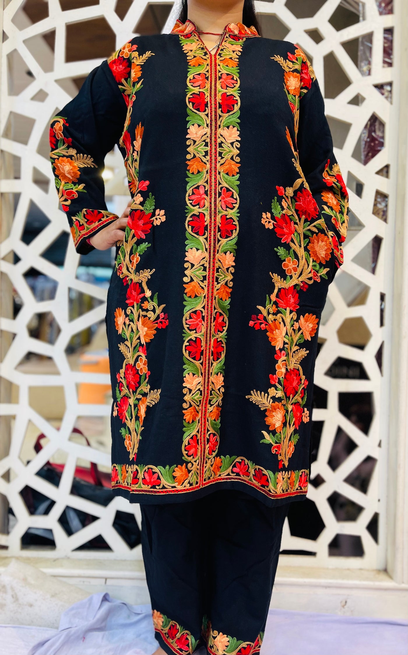 Beautiful Full Length Kashmiri winter 🥶 Ready made suit