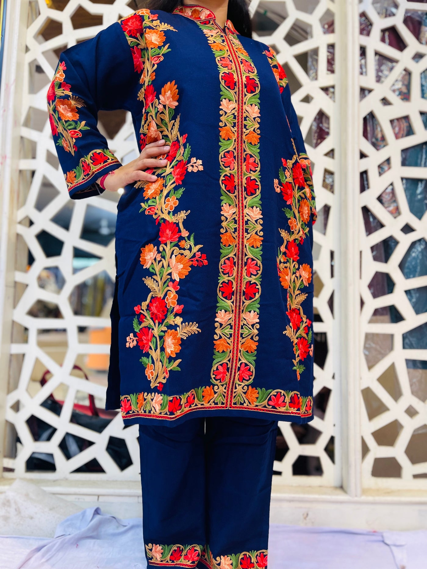 Beautiful Full Length Kashmiri winter 🥶 Ready made suit