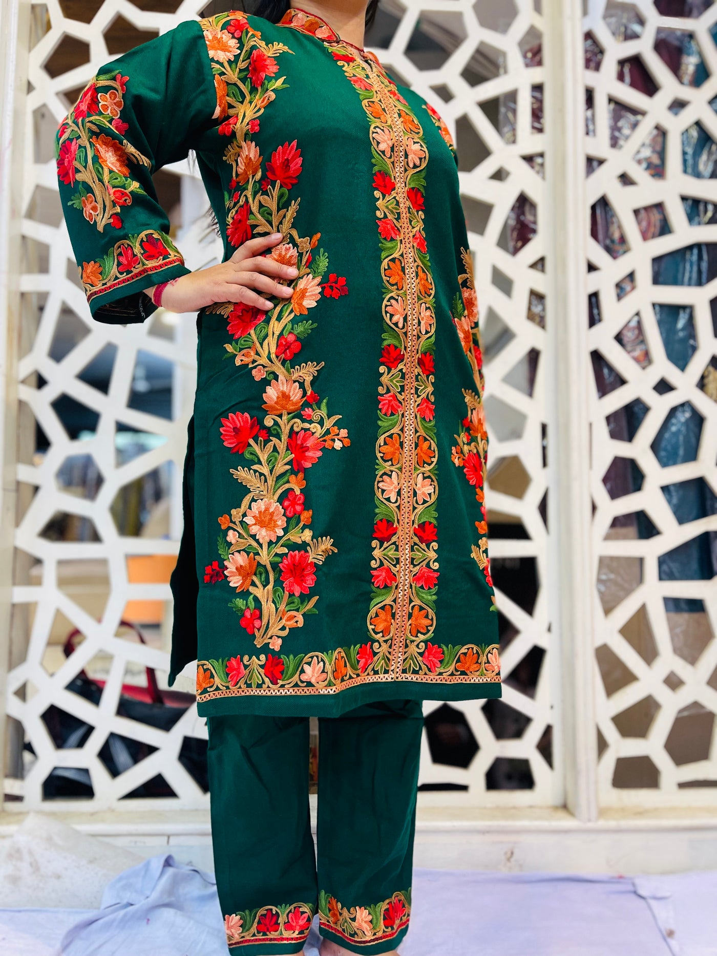 Beautiful Full Length Kashmiri winter 🥶 Ready made suit