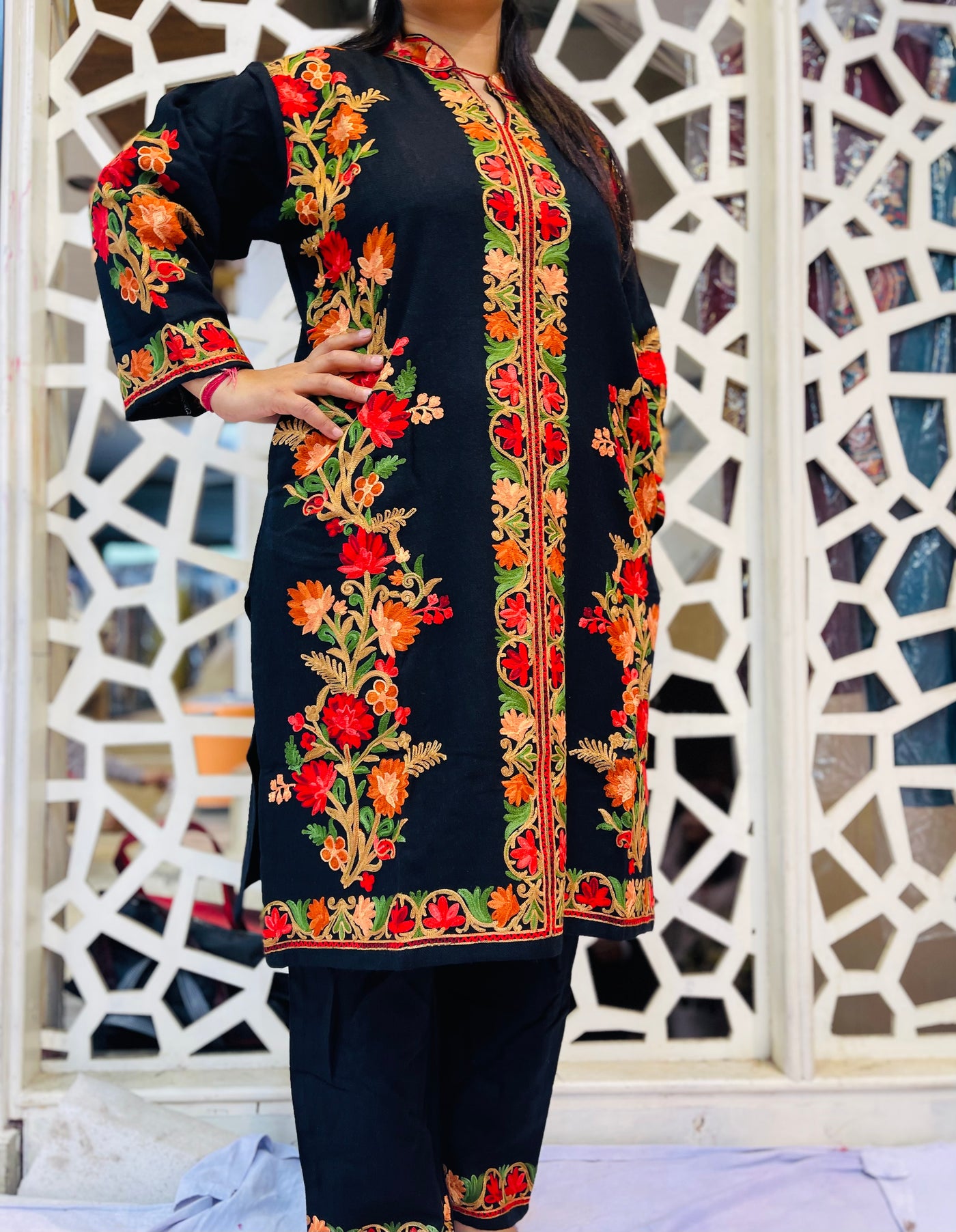 Beautiful Full Length Kashmiri winter 🥶 Ready made suit