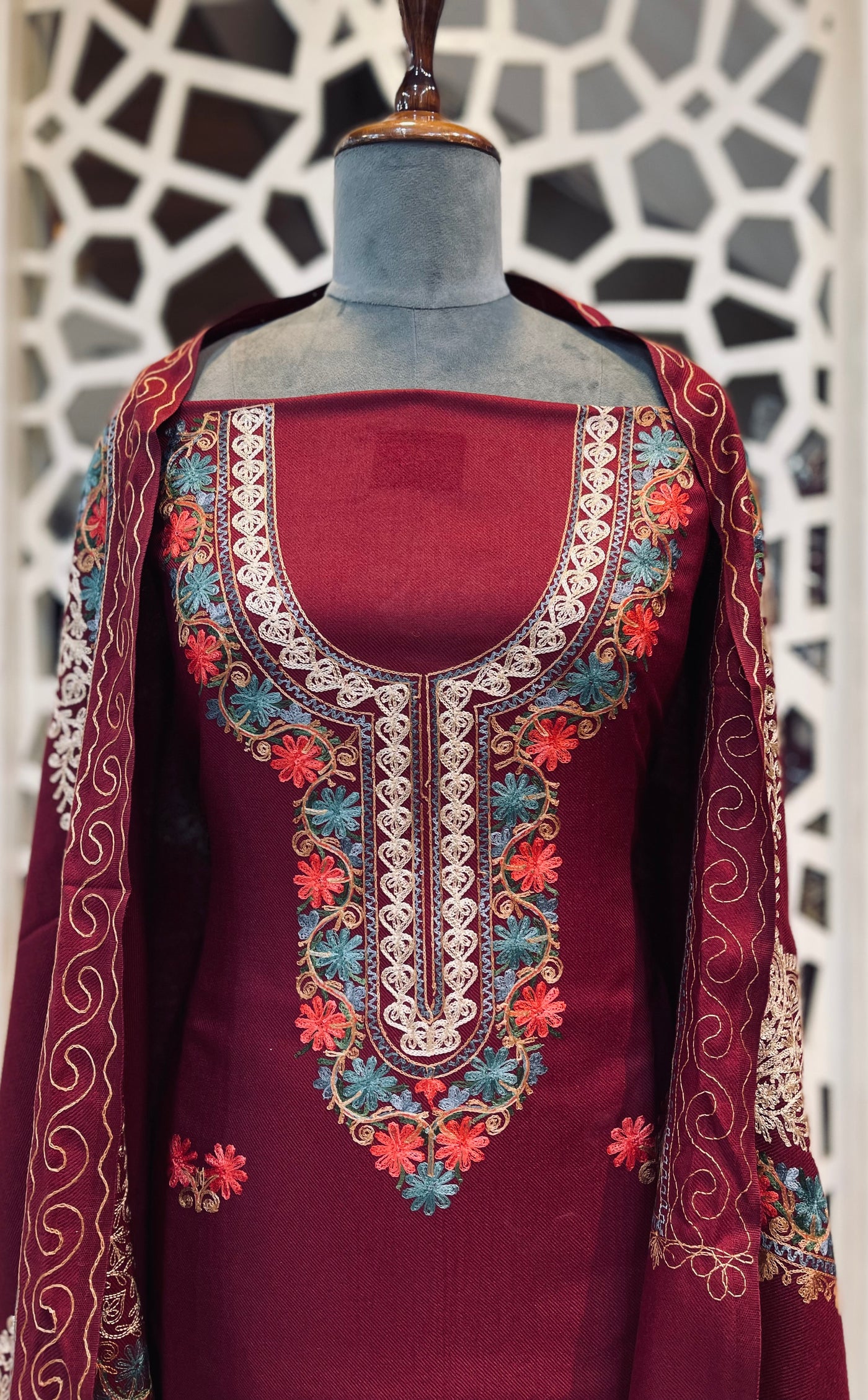 Kashmiri 🥶 winter pure suit (💯%handmade)