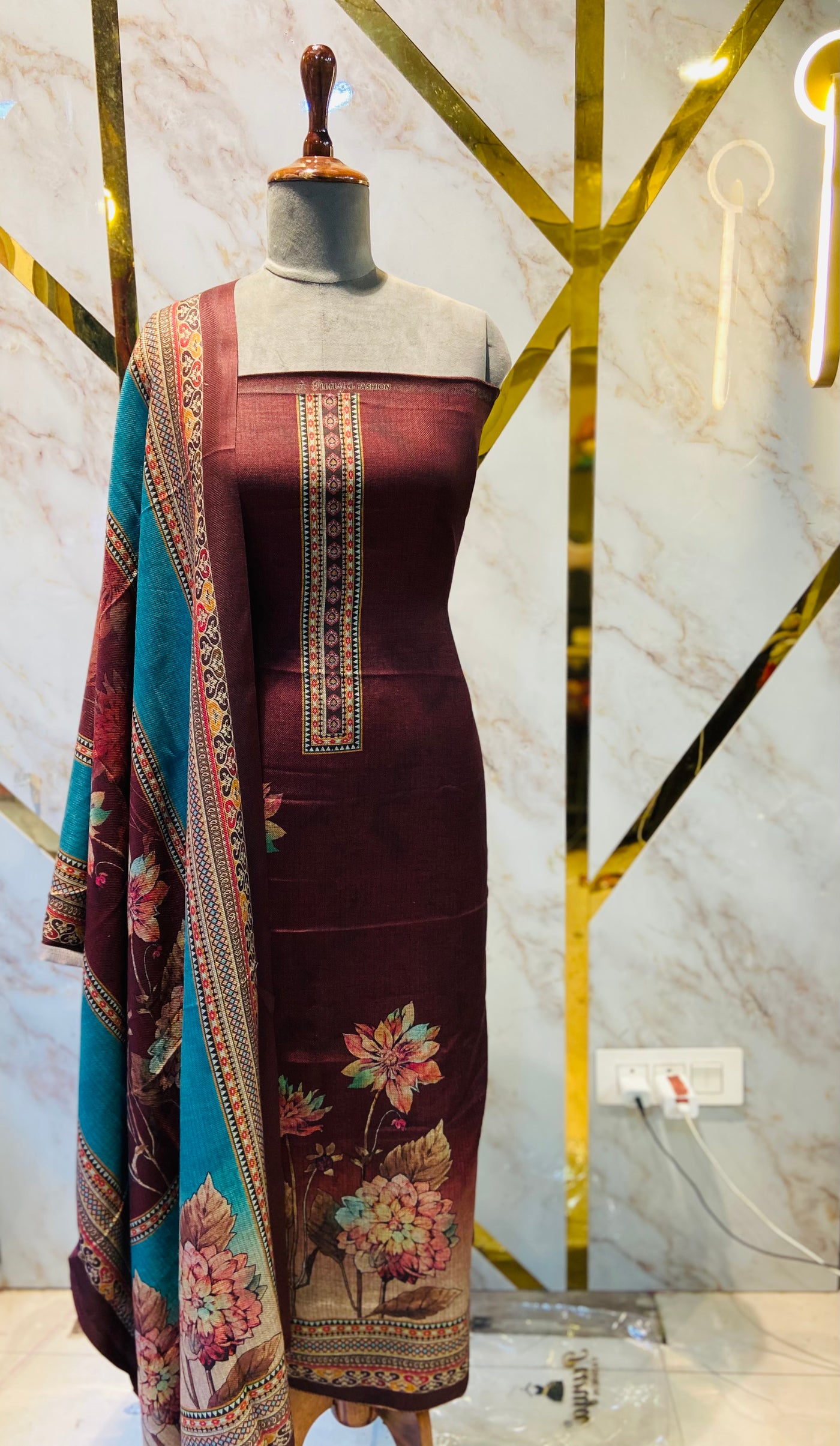 Premium Shimar Pashmina kani print Suit