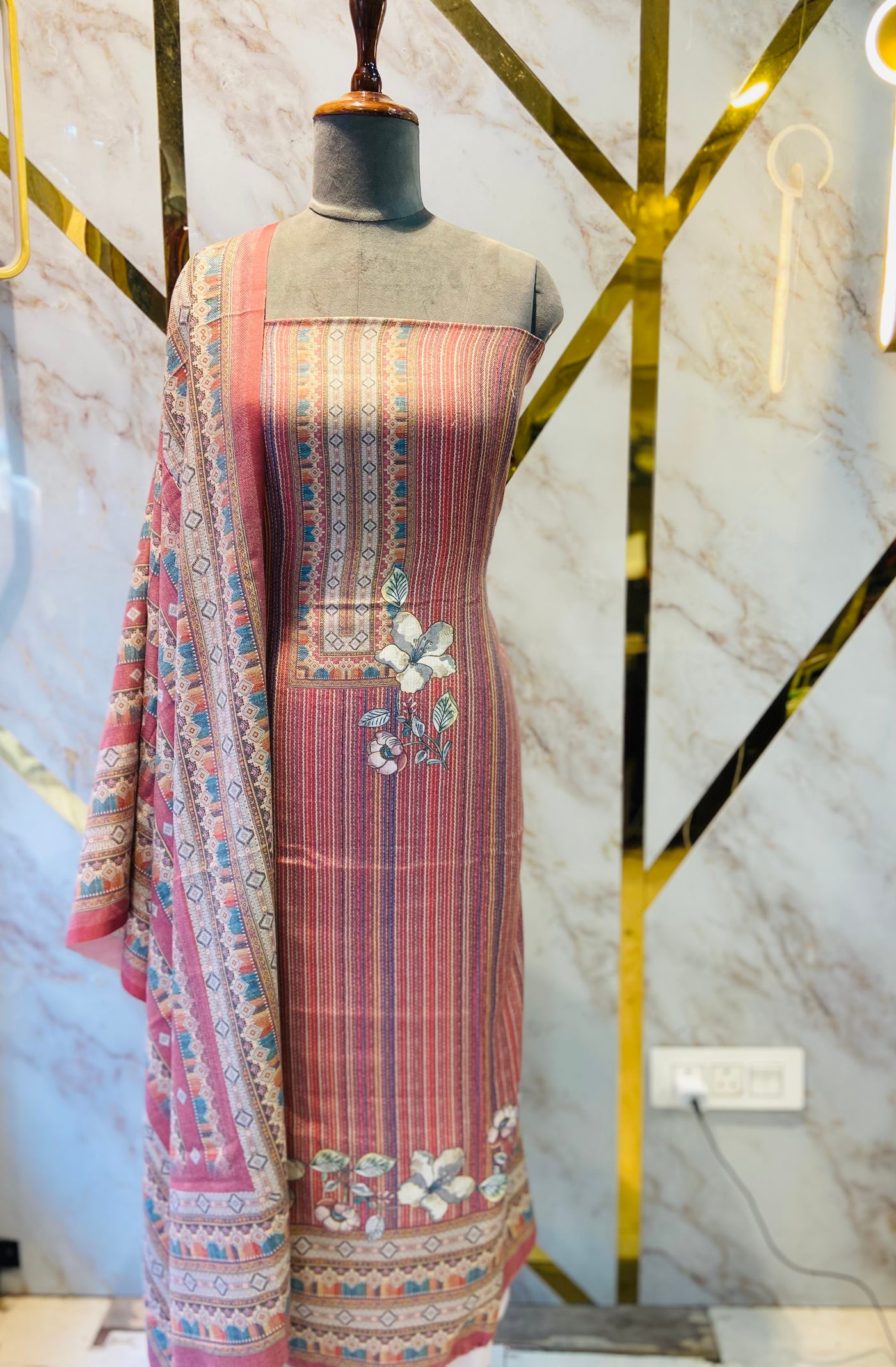 Premium Shimar Pashmina kani print Suit